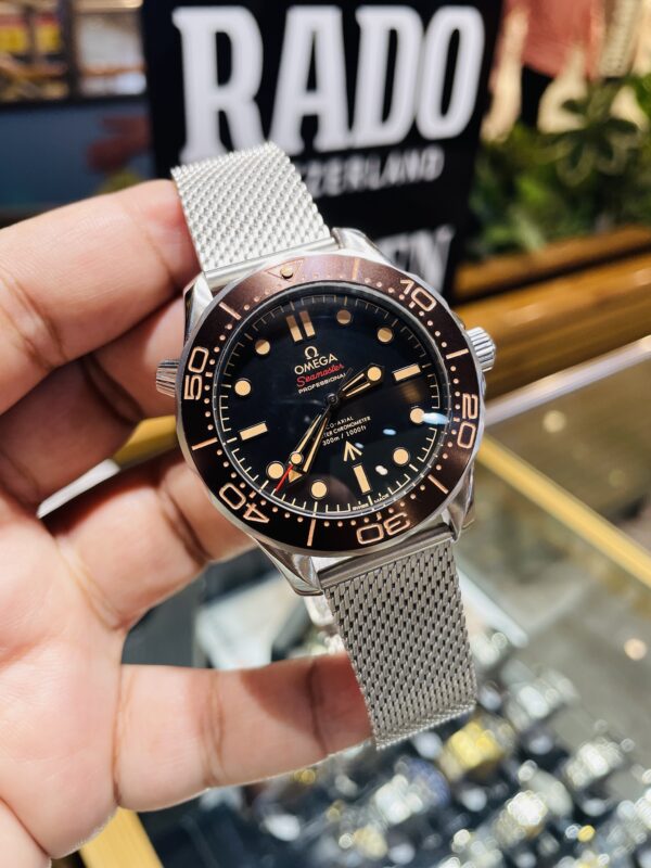 Omega Seamaster James bond 007